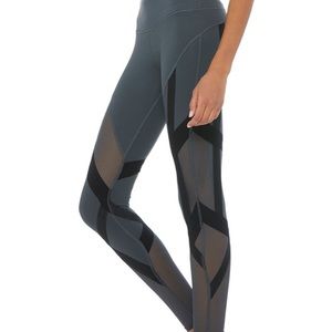 Alo yoga bandage legging